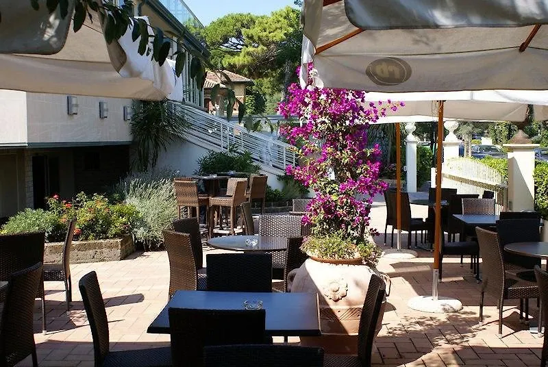 ***  Hotel Lady Mary Milano Marittima Italie