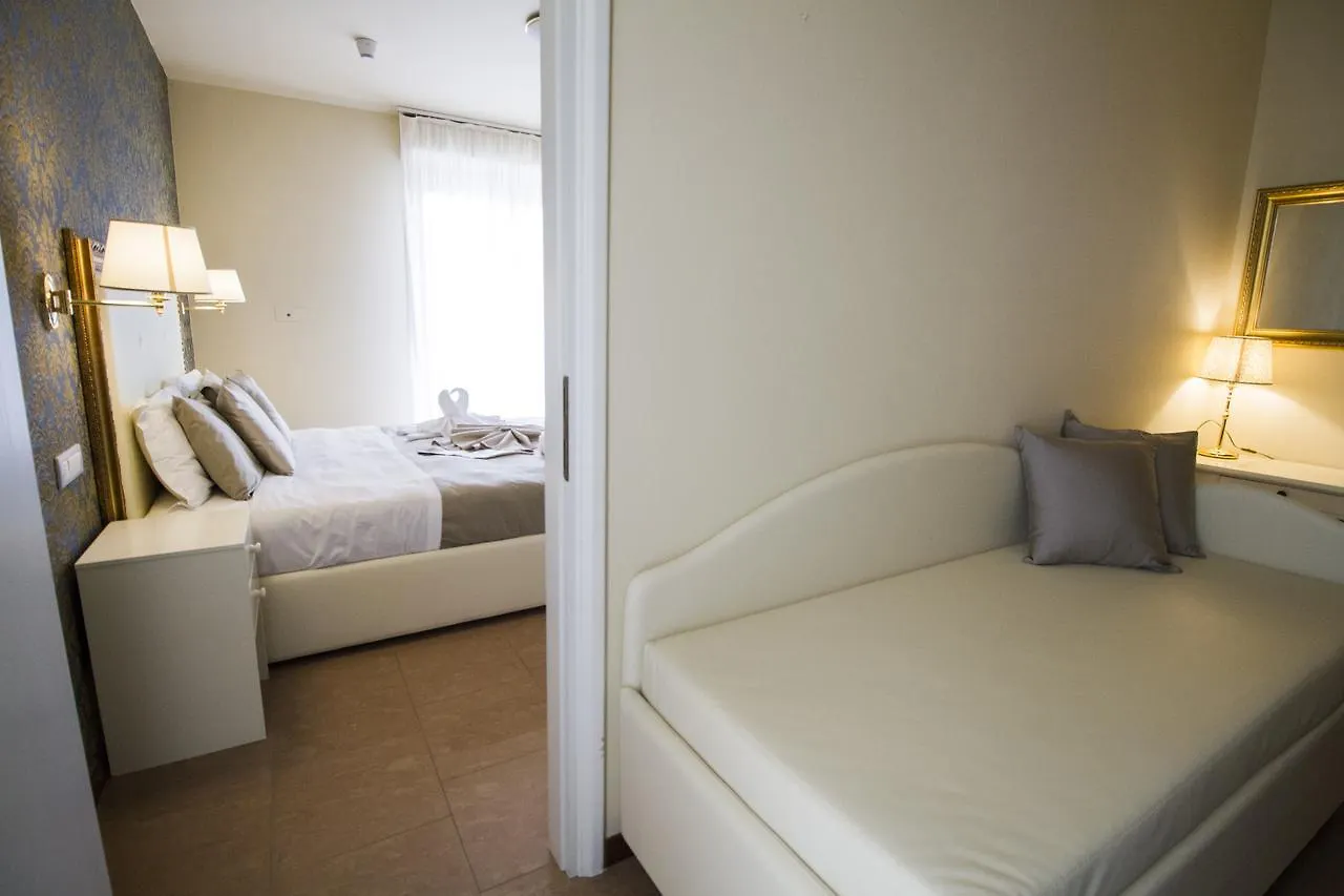 Hotel Lady Mary Milano Marittima Italie