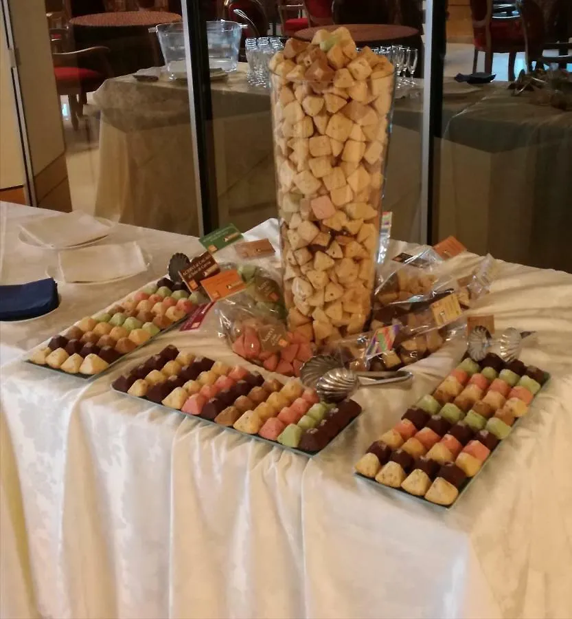 Hotel Lady Mary Milano Marittima Italie